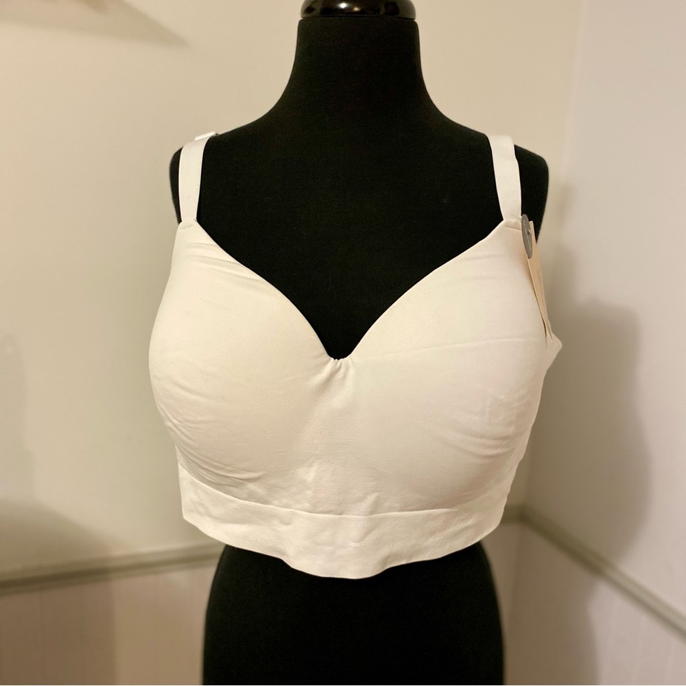 NWT TrueKind Daily Wireless Comfort Bra White 4XL